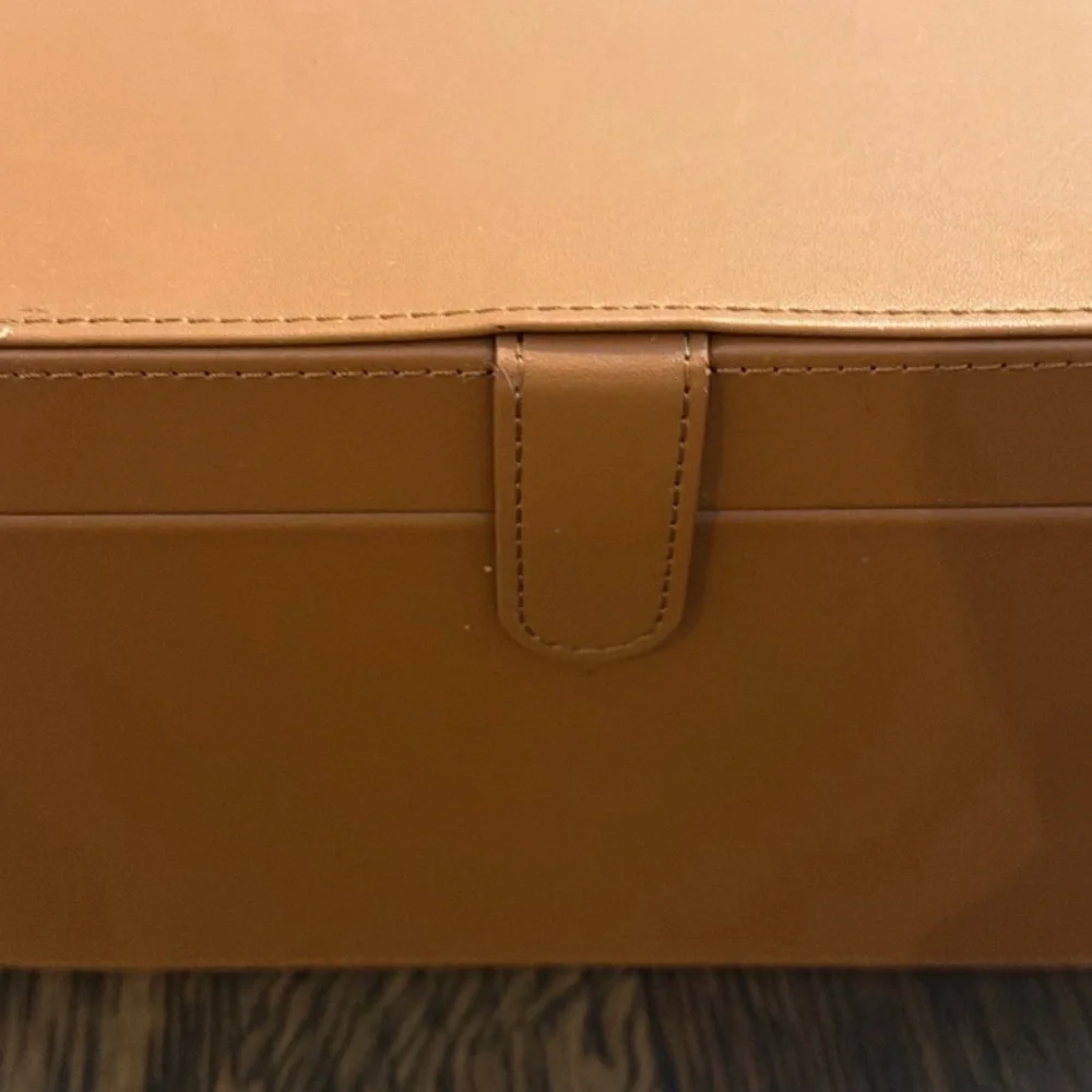 DYSON Airwrap Storage Case Hard Exterior With Magnet Snap Brown Like New - Picture 6 of 10